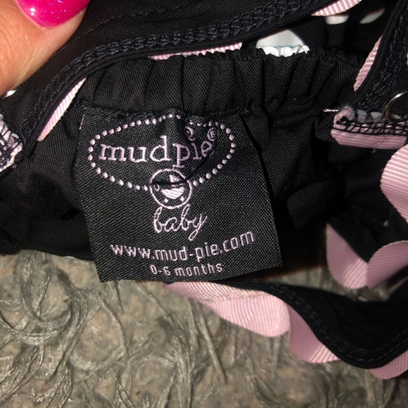 Mud Pie baby outfit and bow - Picture 3 of 3